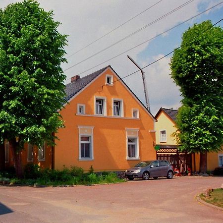 Fuenf Linden Hotel Straupitz Bagian luar foto