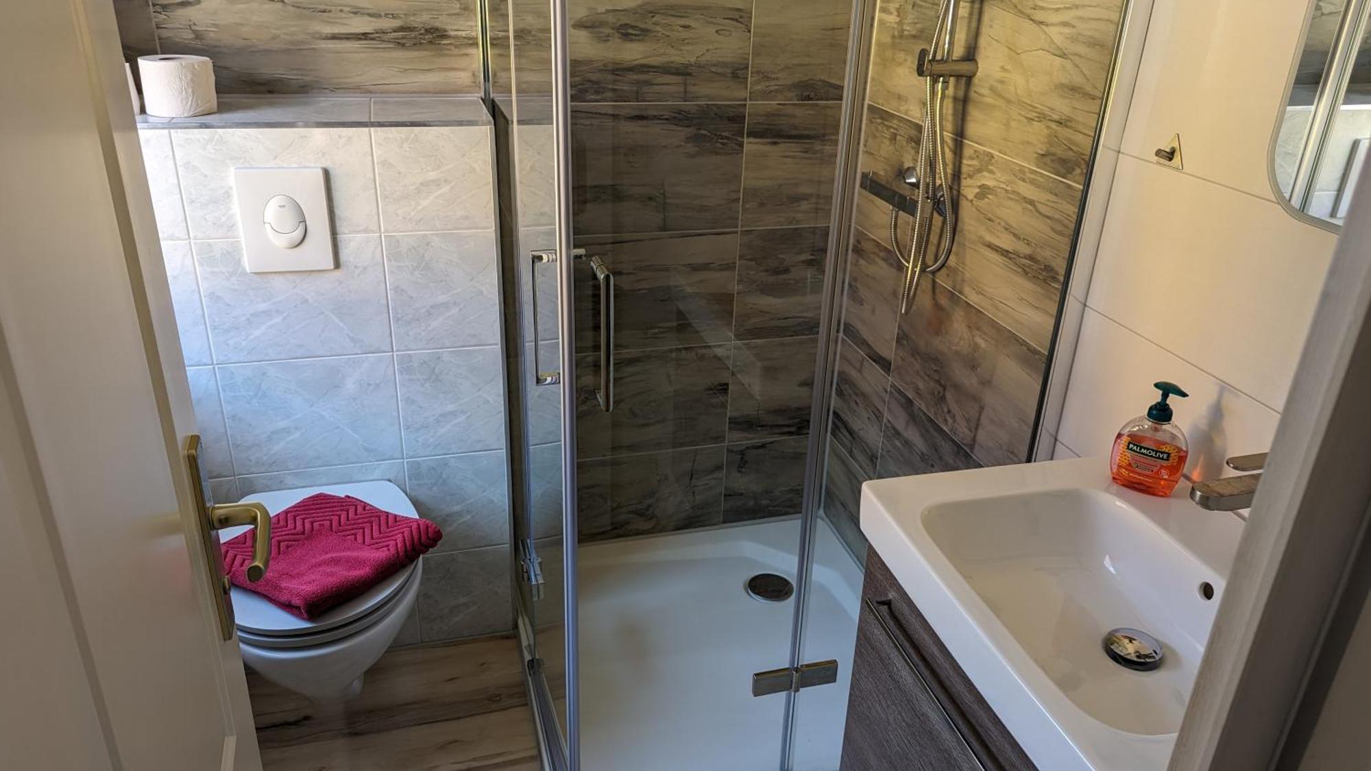 Fuenf Linden Hotel Straupitz Ruang foto